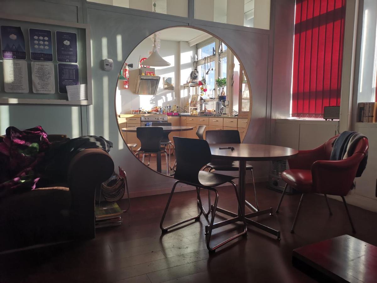 Ghostel 1st: Alternative Arts Experience For Creative Minds Homestay Charleroi